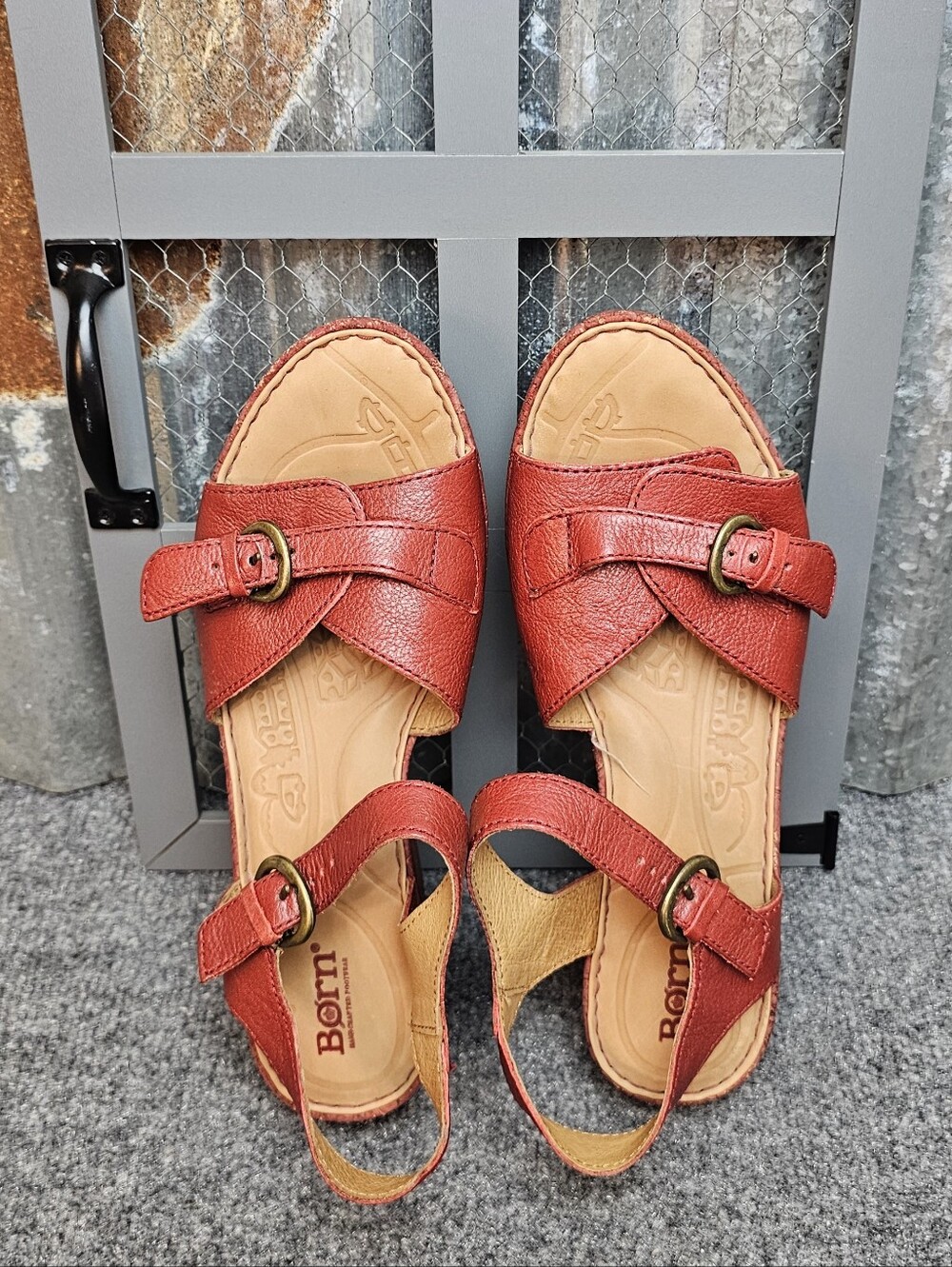Børn Red Leather Cork Wedge Sandals - Ultimate Summer Comfort! - Picture 2 of 7